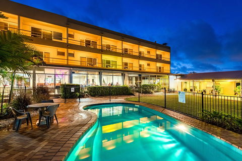 Camelot Motel - Holiday Cairns 4