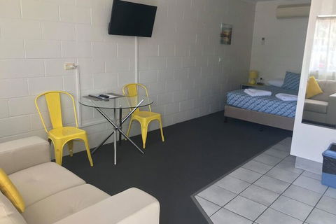 Top Spot Motel - Holiday Cairns 7