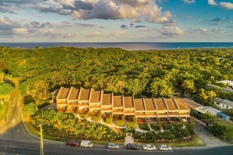 A Perfect Stay - 11 James Cook Apartments - Holiday Cairns 2