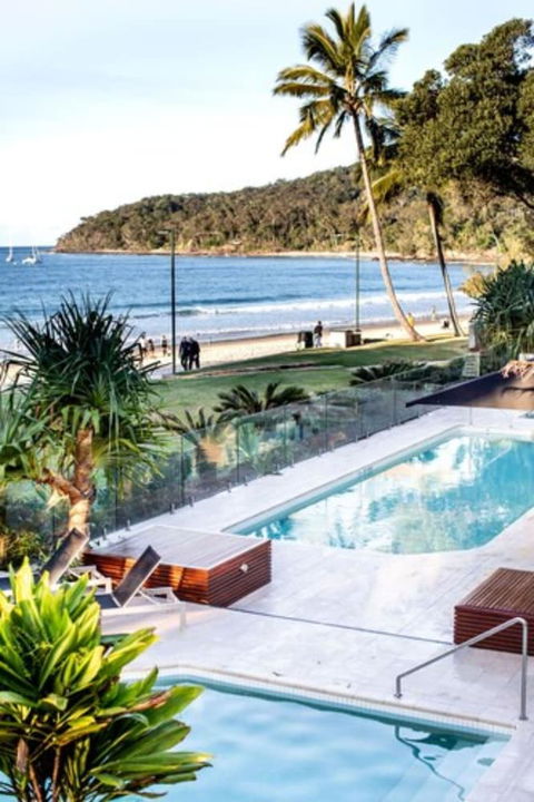 Seahaven Noosa Beachfront Resort - Holiday Cairns 3
