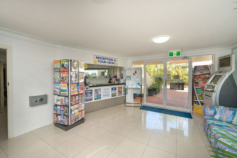 Anchor Down Apartments - Holiday Cairns 5