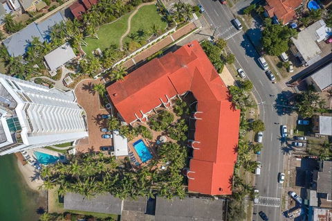 Anchor Down Apartments - Holiday Cairns 0