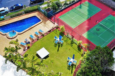 Equinox Resort - Holiday Cairns 2