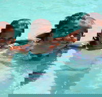 Golden Harvest Motor Inn - Holiday Cairns