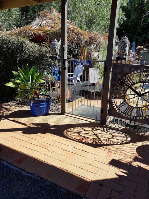 Bidgee Motor Inn - Holiday Cairns 3