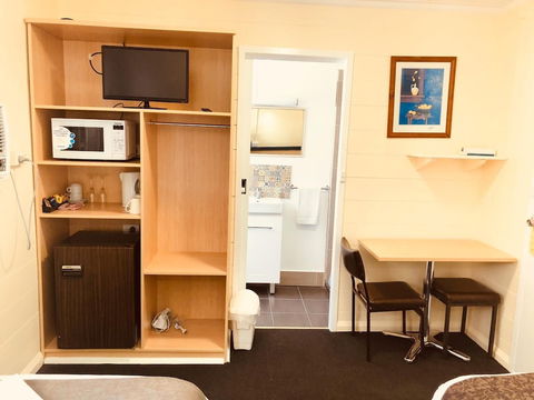 Red Cedar Motel - Holiday Cairns 6