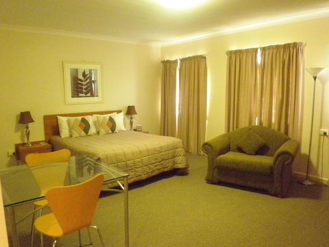 Comfort Inn Centrepoint - Holiday Cairns 2