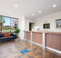 Comfort Inn Deakin Palms - Holiday Cairns