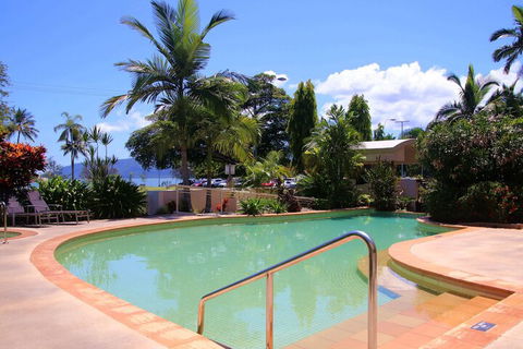 181 The Esplanade - Holiday Cairns 4