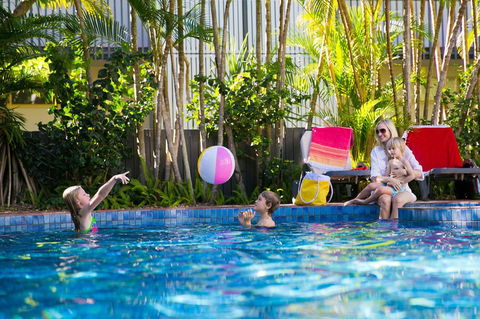 Ocean Breeze Resort - Holiday Cairns 1