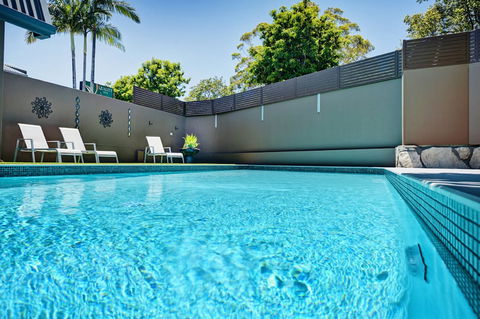 Quality Hotel City Centre - Holiday Cairns 1