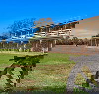 Quality Inn Carriage House - Holiday Cairns