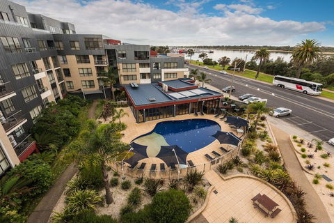The Esplanade Resort And Spa - Holiday Cairns 4