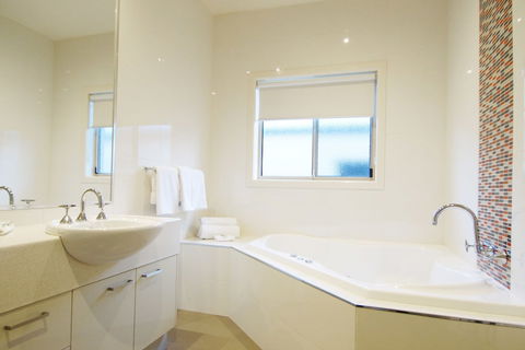 Wyndhamere Motel Shepparton - Holiday Cairns 5