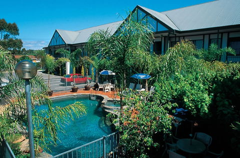 Ibis Styles Adelaide Manor - Holiday Cairns 1