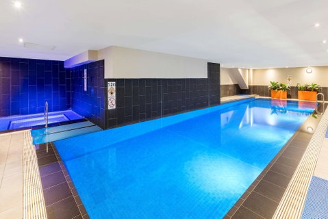 Oaks Melbourne On Market Hotel - Holiday Cairns 3