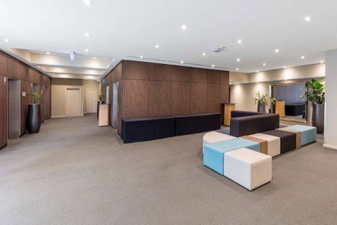 Oaks Melbourne On Market Hotel - Holiday Cairns 5