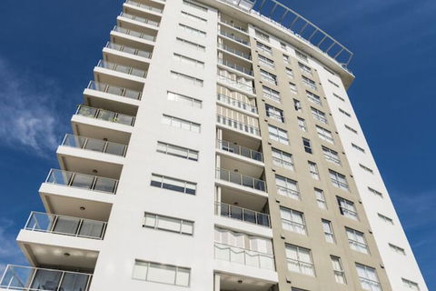 Oaks Ipswich Aspire Suites - Holiday Cairns 3