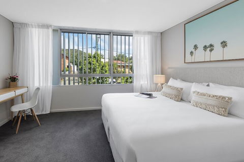 Oaks Nelson Bay Lure Suites - Holiday Cairns 3