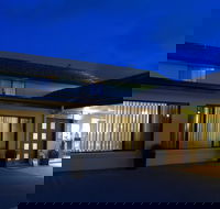 Country Plaza Queanbeyan - Holiday Cairns