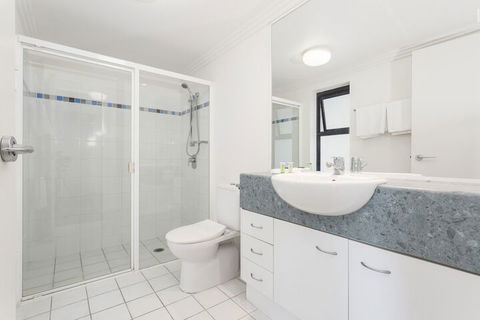 Republic Apartments - Holiday Cairns 5