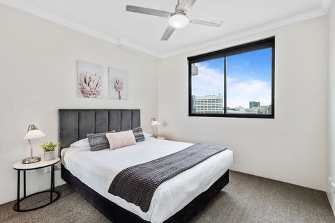 Republic Apartments - Holiday Cairns 4