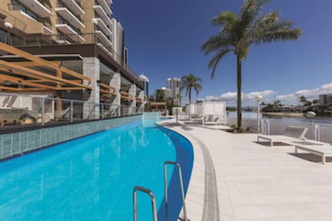 Vibe Hotel Gold Coast - Holiday Cairns 0