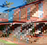 Early Australian Motor Inn - Holiday Cairns