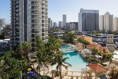Mantra Towers Of Chevron - Holiday Cairns 3