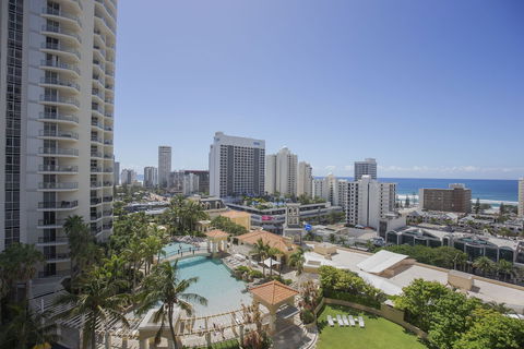 Mantra Towers Of Chevron - Holiday Cairns 4