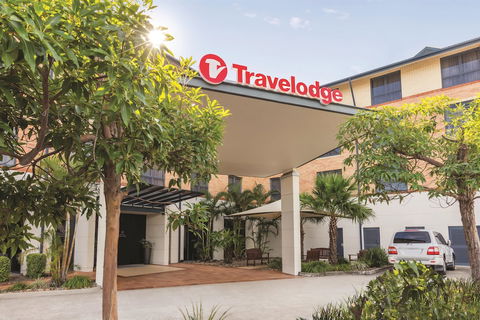 Travelodge Hotel Garden City Brisbane - Holiday Cairns 1