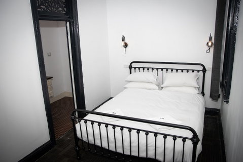 Nomads Brisbane Hostel - Holiday Cairns 3