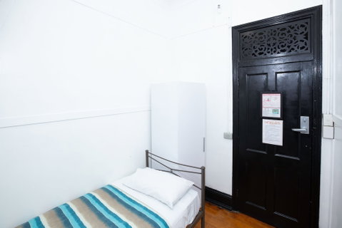 Nomads Brisbane Hostel - Holiday Cairns 5