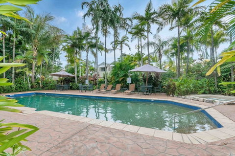 The Villas Palm Cove - Holiday Cairns 1