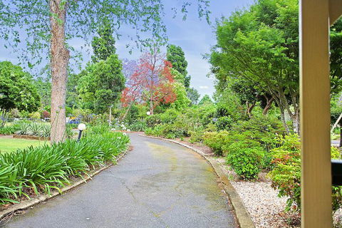 Bonville Lodge Bed & Breakfast - Holiday Cairns 6