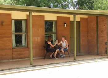 Territory Manor Motel & Caravan Park - Holiday Cairns 0