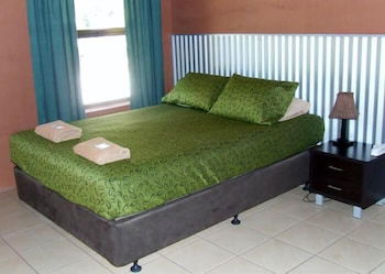 Territory Manor Motel & Caravan Park - Holiday Cairns 2