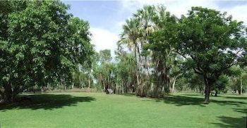 Territory Manor Motel & Caravan Park - Holiday Cairns 5