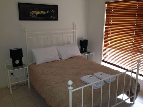 Allusion Wines Cottages - Holiday Cairns 2