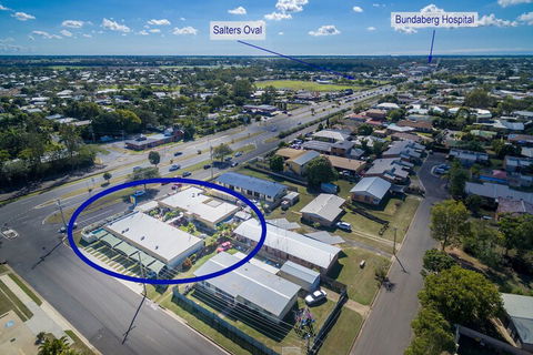 Bundaberg Coral Villa Motor Inn - Holiday Cairns 1