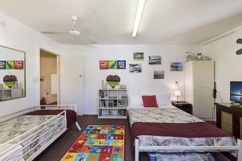 Bundaberg Coral Villa Motor Inn - Holiday Cairns 4