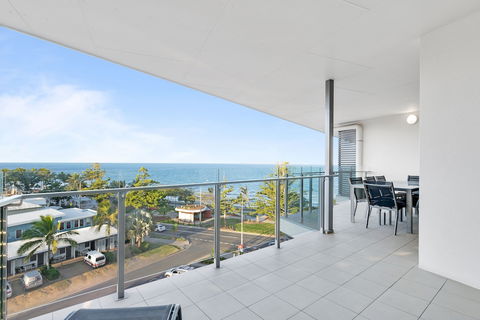 Salt Apartments - Holiday Cairns 5