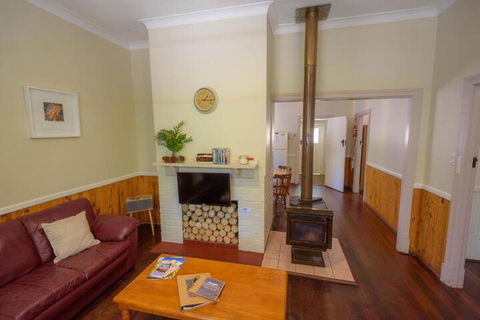 Lewana Cottages - Holiday Cairns 2