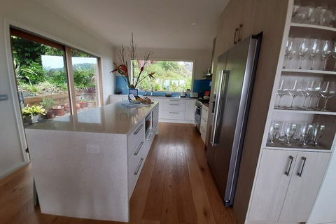 Jackson's Dromana - Holiday Cairns 1