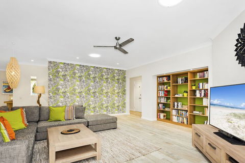 Fairlight Tweed Coast Holidays  - Holiday Cairns 2