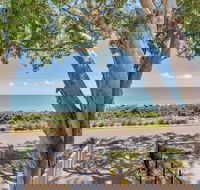 Seascape Luxury Beachfront Holiday House - Holiday Cairns