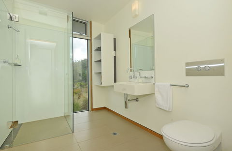 Cloudy Bay Beach House - Holiday Cairns 5