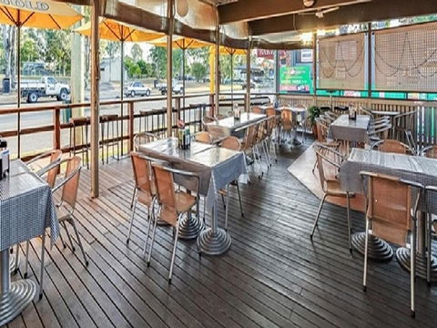 Fernvale Hotel Motel - Holiday Cairns 4