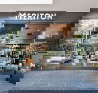 Meriton Suites North Sydney - Holiday Cairns