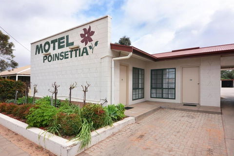 Motel Poinsettia - Holiday Cairns 1